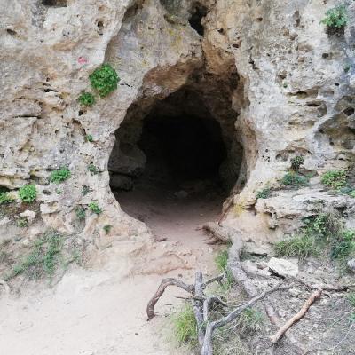 La grotte de l'homme mort
